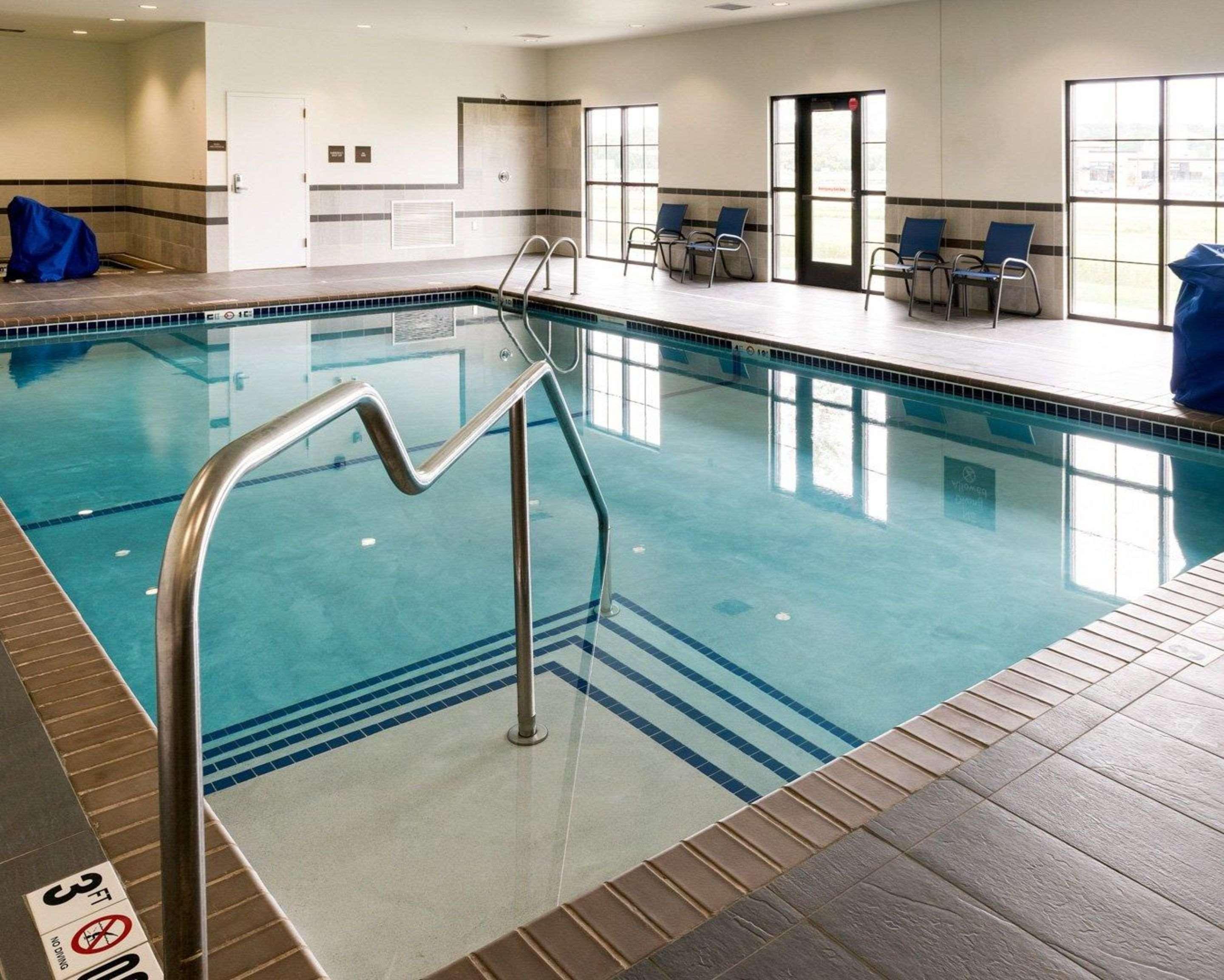 Comfort Inn & Suites West - Medical Center Ρότσεστερ Εξωτερικό φωτογραφία