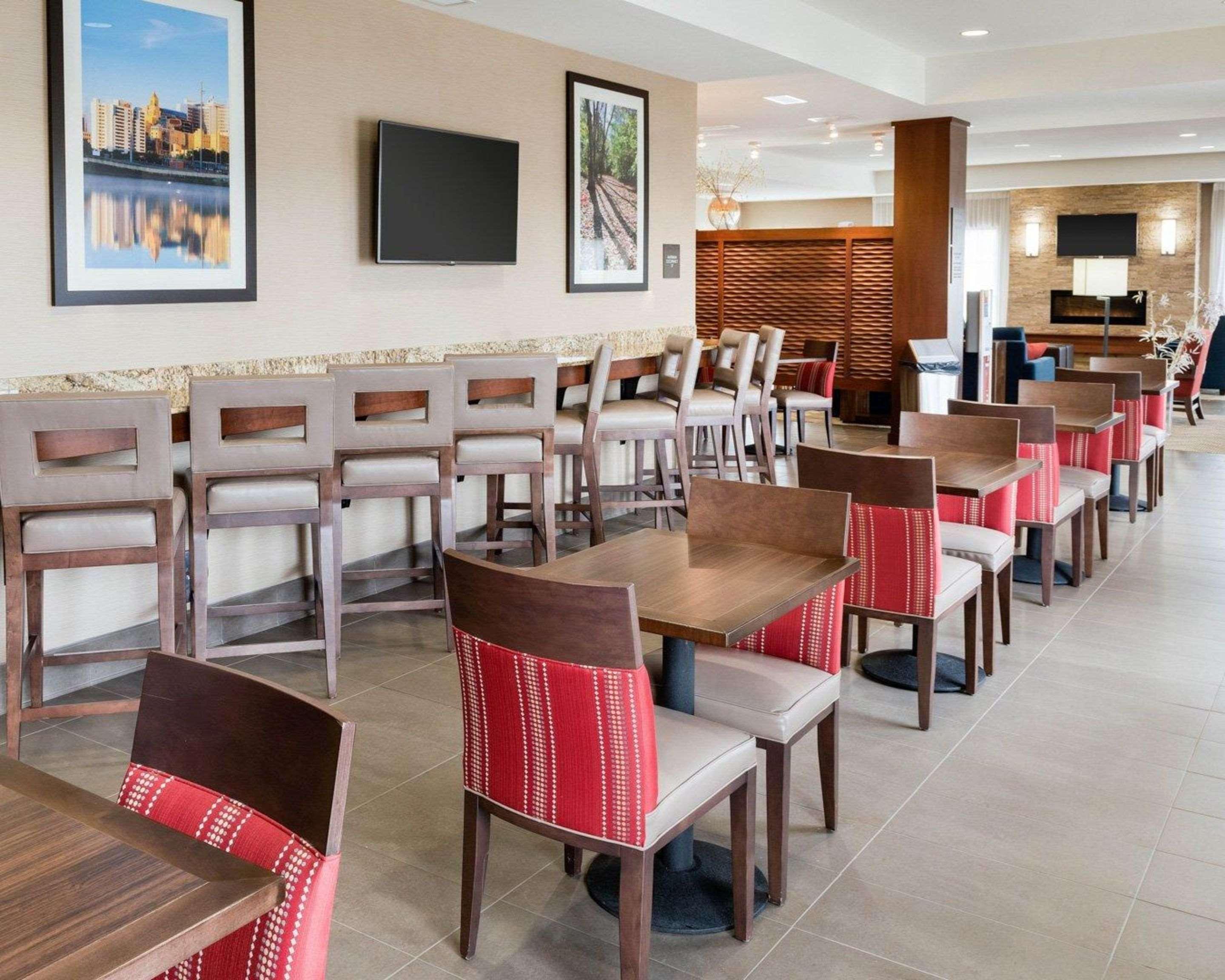 Comfort Inn & Suites West - Medical Center Ρότσεστερ Εξωτερικό φωτογραφία