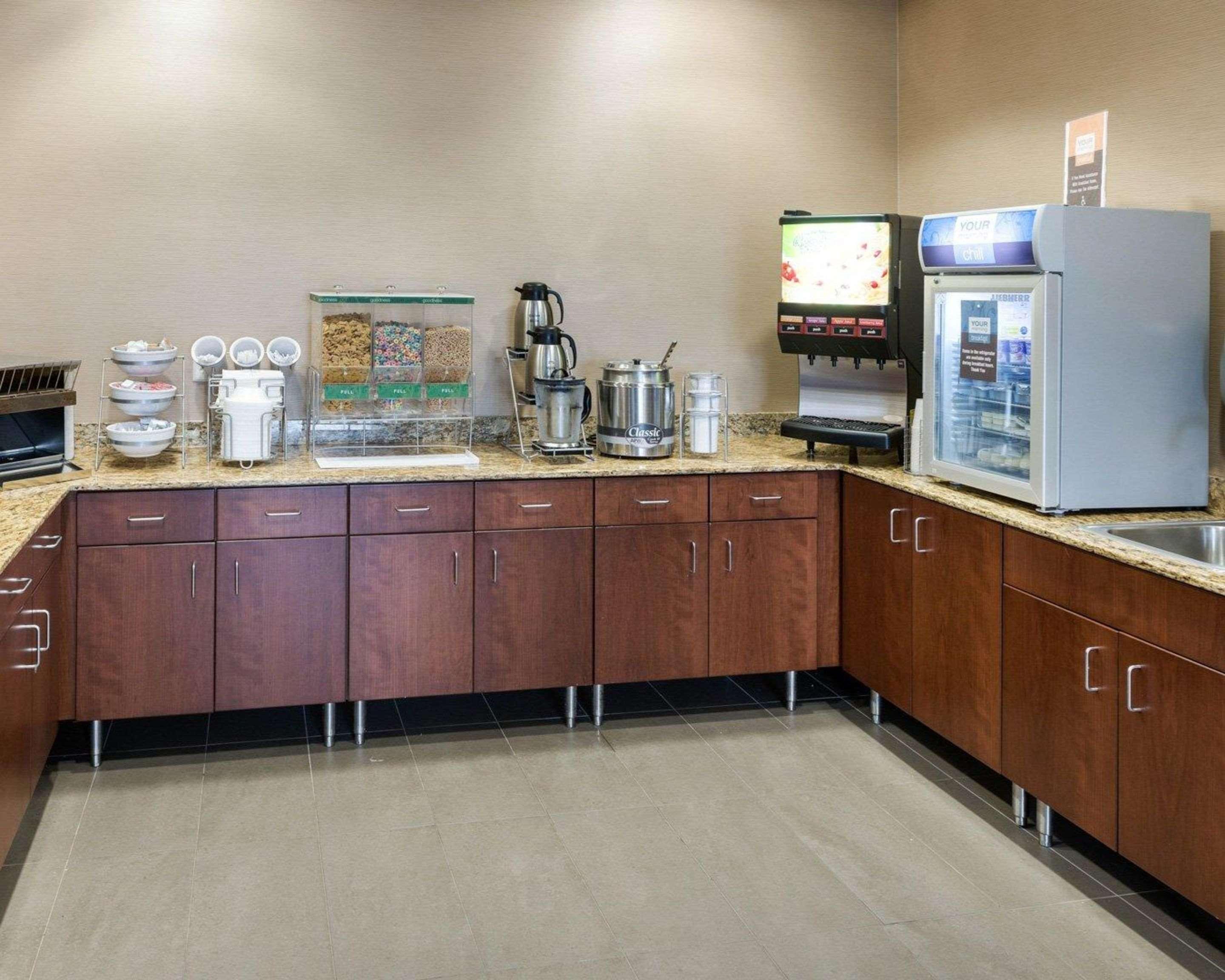 Comfort Inn & Suites West - Medical Center Ρότσεστερ Εξωτερικό φωτογραφία