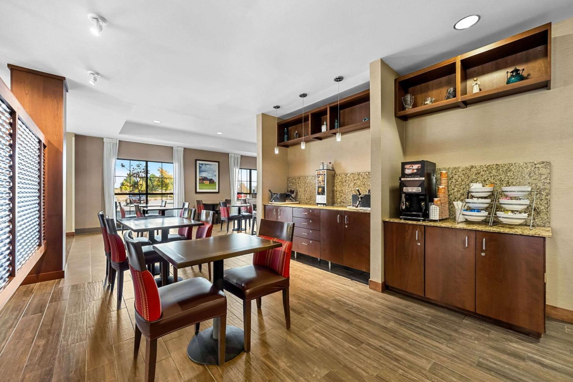 Comfort Inn & Suites West - Medical Center Ρότσεστερ Εξωτερικό φωτογραφία