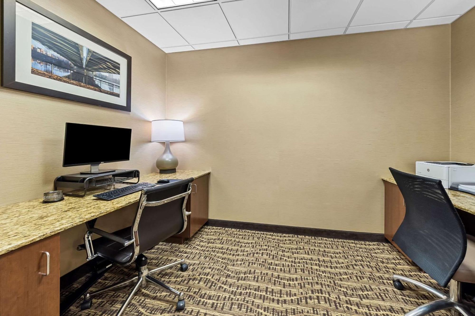 Comfort Inn & Suites West - Medical Center Ρότσεστερ Εξωτερικό φωτογραφία